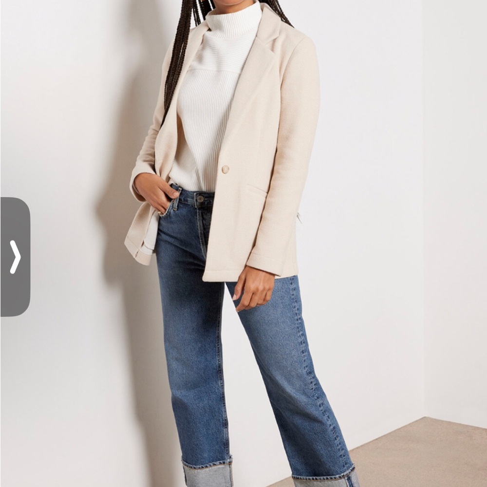 Evereve Z supply Textured Knit Blazer Small